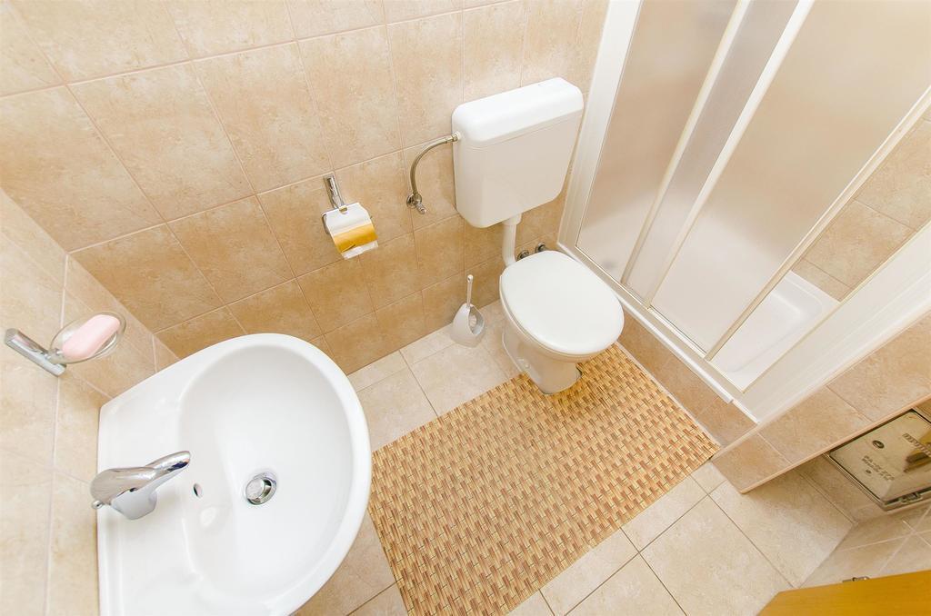 טרוגיר Apartments And Rooms Iva מראה חיצוני תמונה
