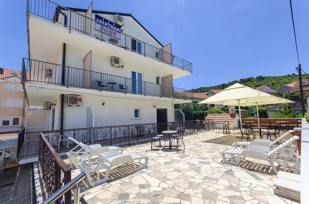 טרוגיר Apartments And Rooms Iva מראה חיצוני תמונה