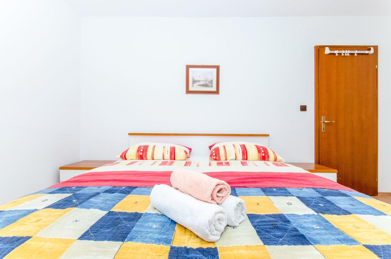 טרוגיר Apartments And Rooms Iva מראה חיצוני תמונה